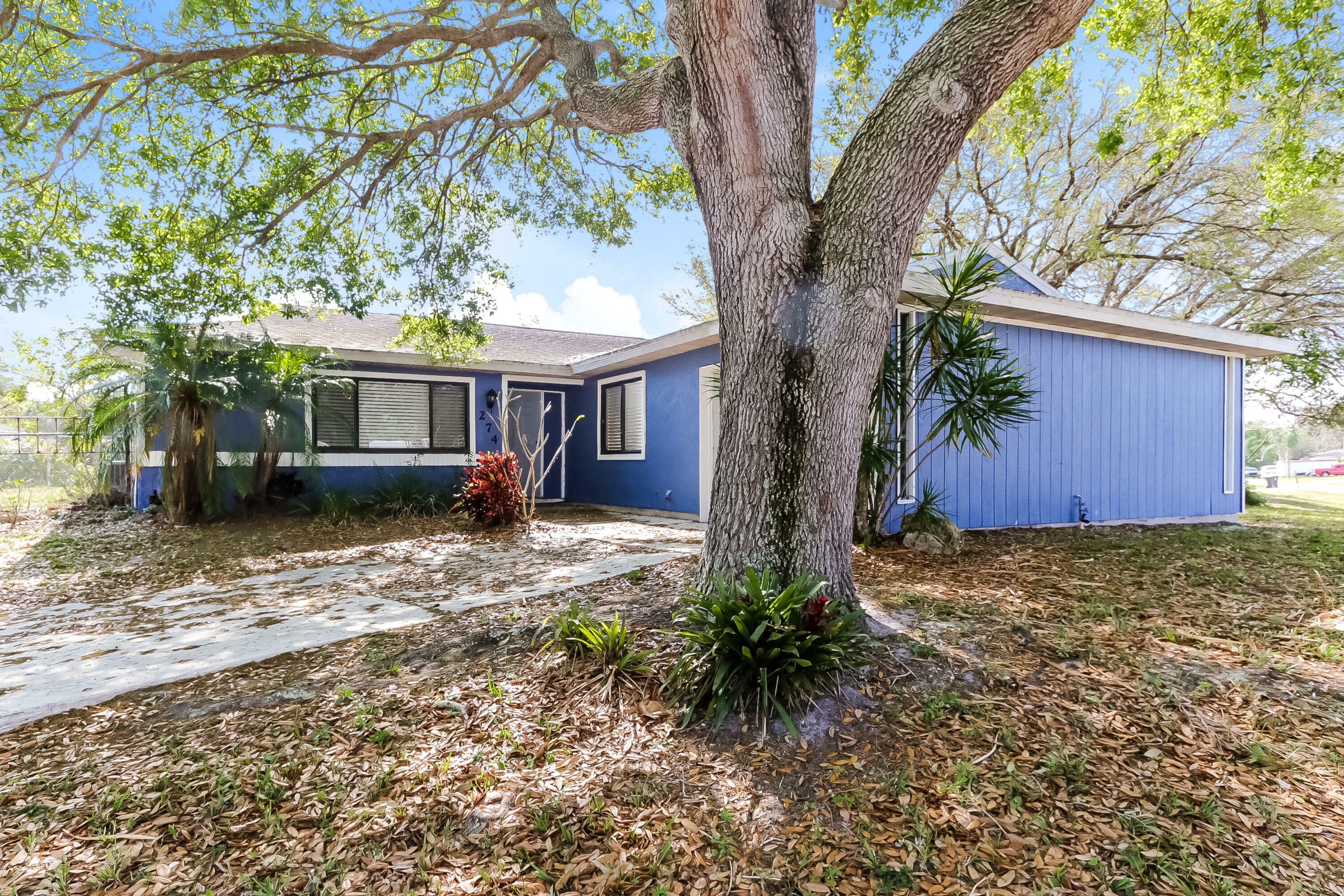 Property Photo:  274 SW Kentwood Road  FL 34953 