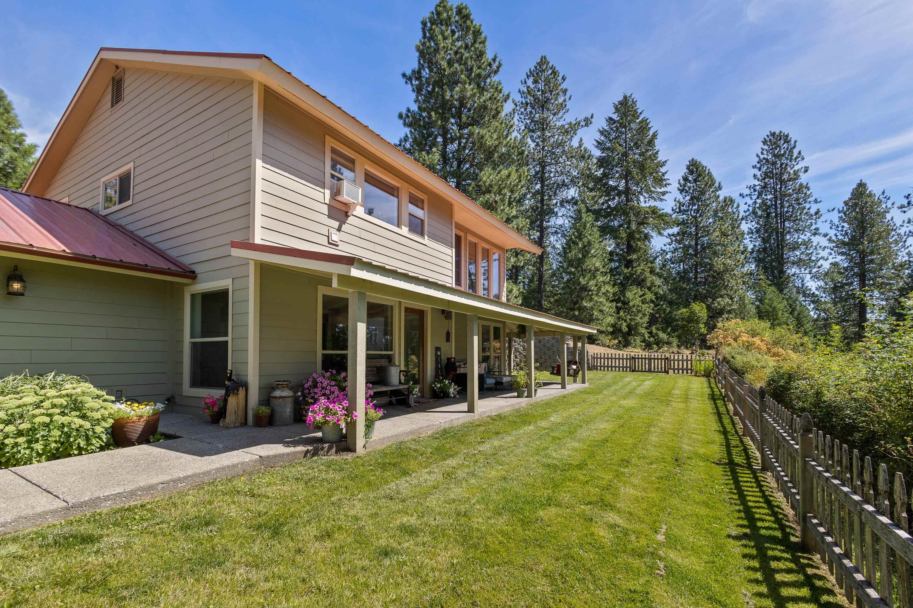Property Photo: 4417 Williamson Rd WA 99110