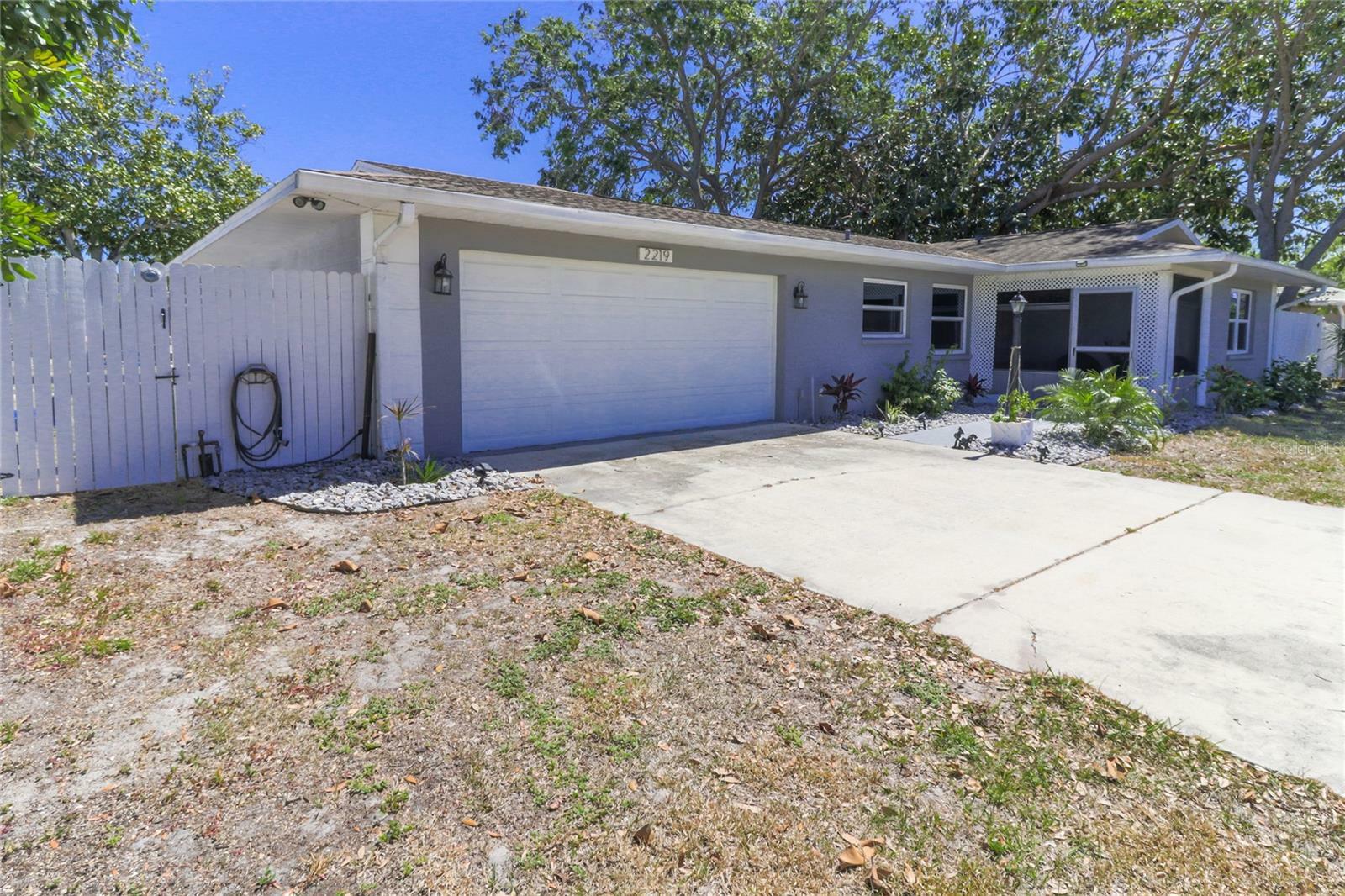 Property Photo:  2219 43rd Street W  FL 34209 