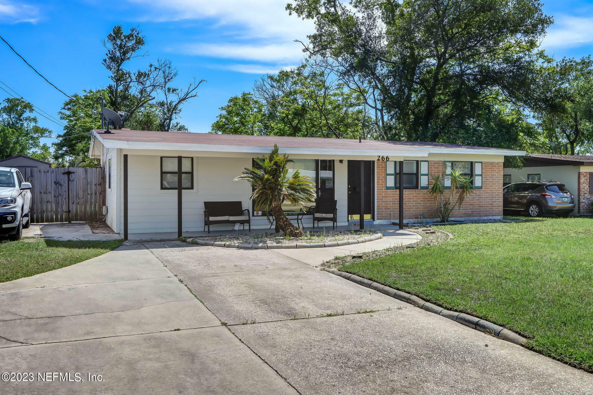 Property Photo:  266 Sara Drive  FL 32218 