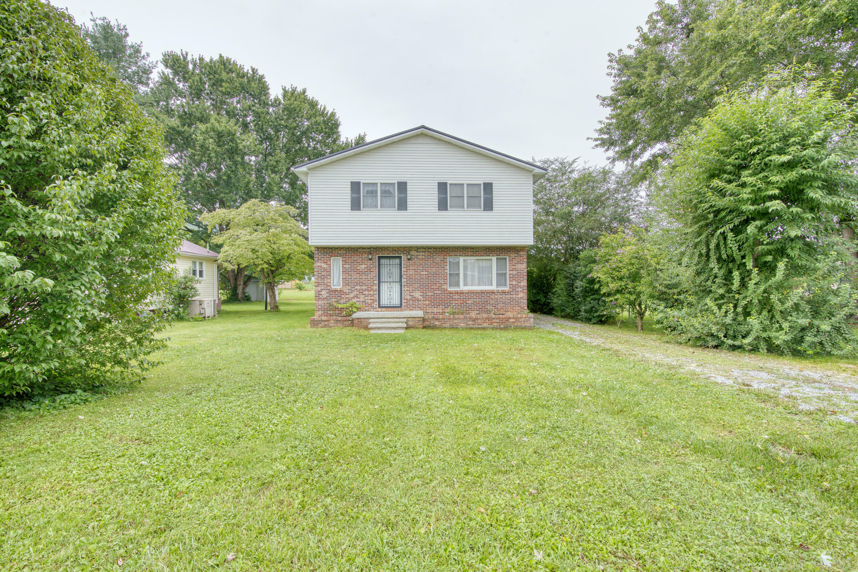 Property Photo:  118 Toney Avenue  TN 37650 