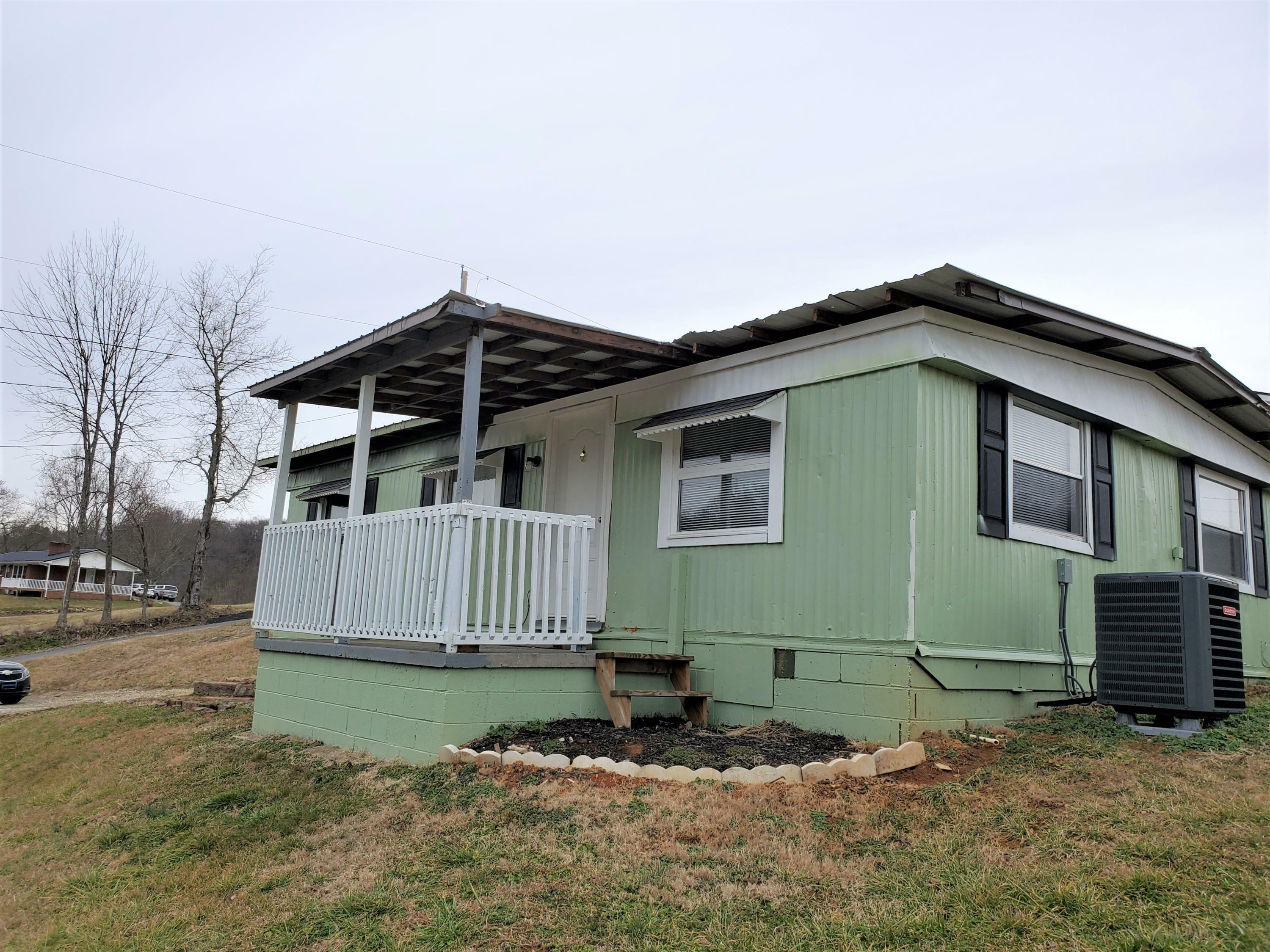 Property Photo:  715 1/2 Dinsmore Street  TN 37660 