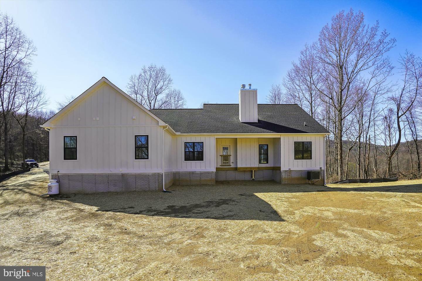 Property Photo:  15641 Sunshine Ridge Lane  VA 20155 