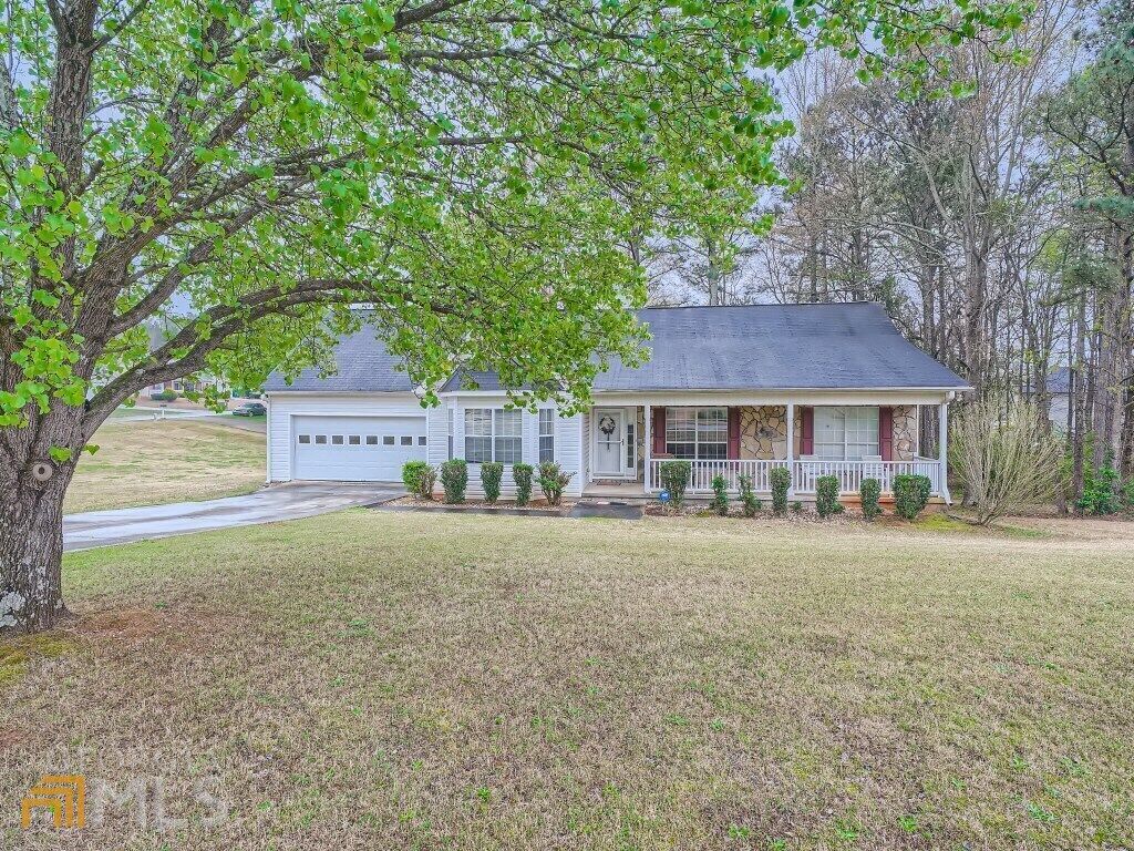 Property Photo: 105 Forest Brook Drive GA 30016