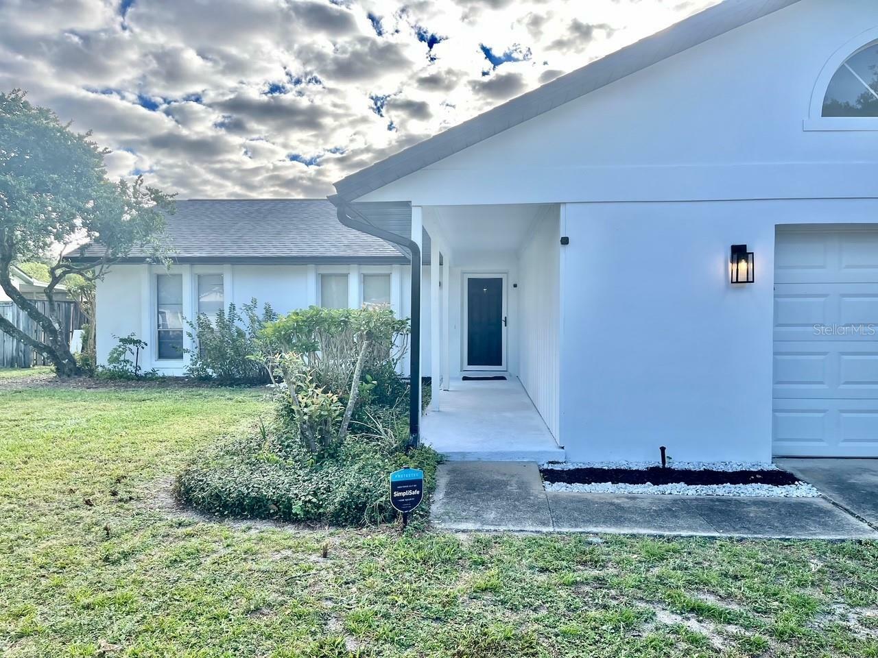 Property Photo:  735 Royalton Road  FL 32825 