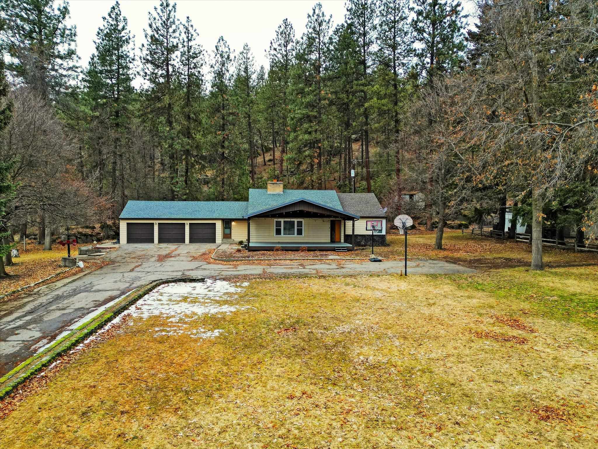 Property Photo: 6001 E Upriver Ln WA 99217