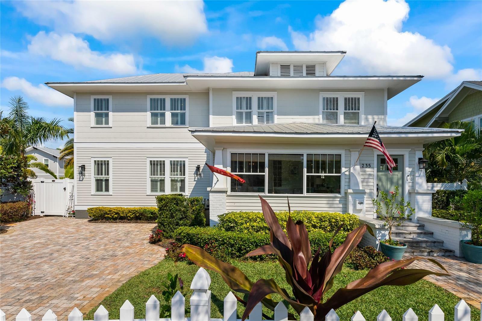 Property Photo: 235 10th Avenue NE FL 33701