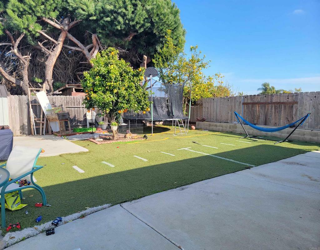 Property Photo:  215 Holiday Way  CA 92057 