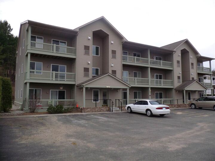 700 Hillside # 36  Petoskey MI 49770 photo