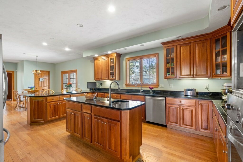 Property Photo: 110 Duncan Dr MA 01845