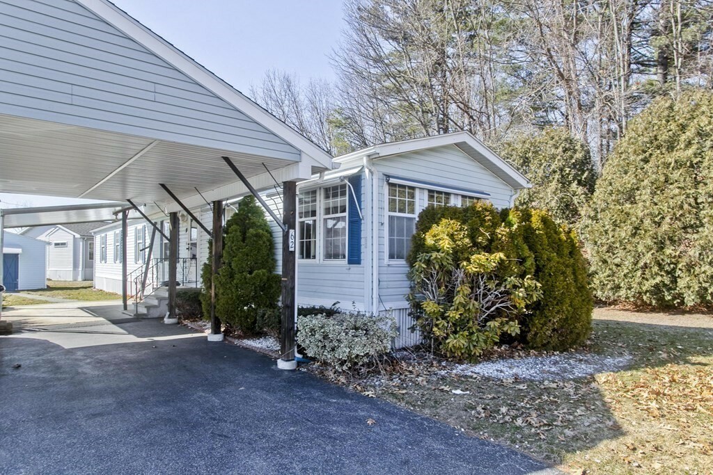 Property Photo: 62 Holiday Circle MA 01020