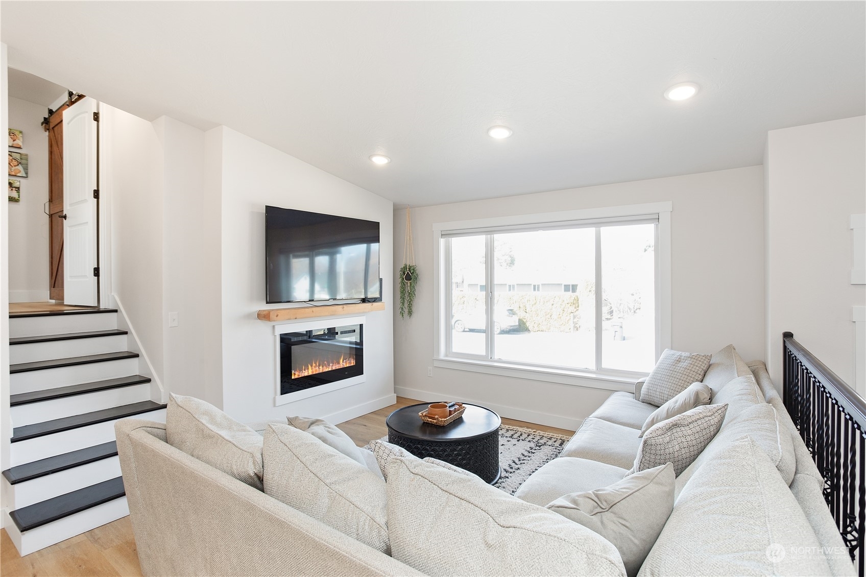 Property Photo: 1278 SE Liberty Way WA 99324