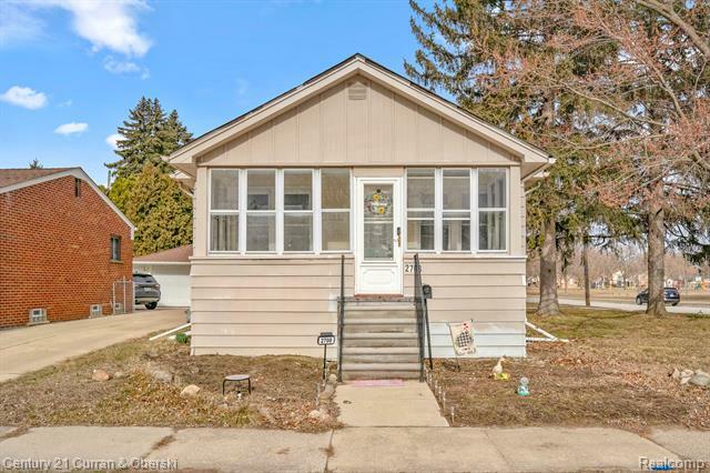 Property Photo:  2708 Stephens Street  MI 48124 