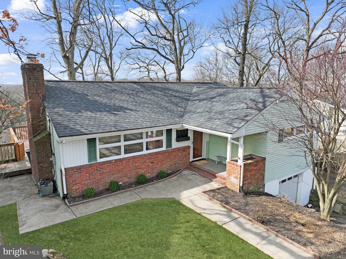 Property Photo: 516 Dinah NJ 07850