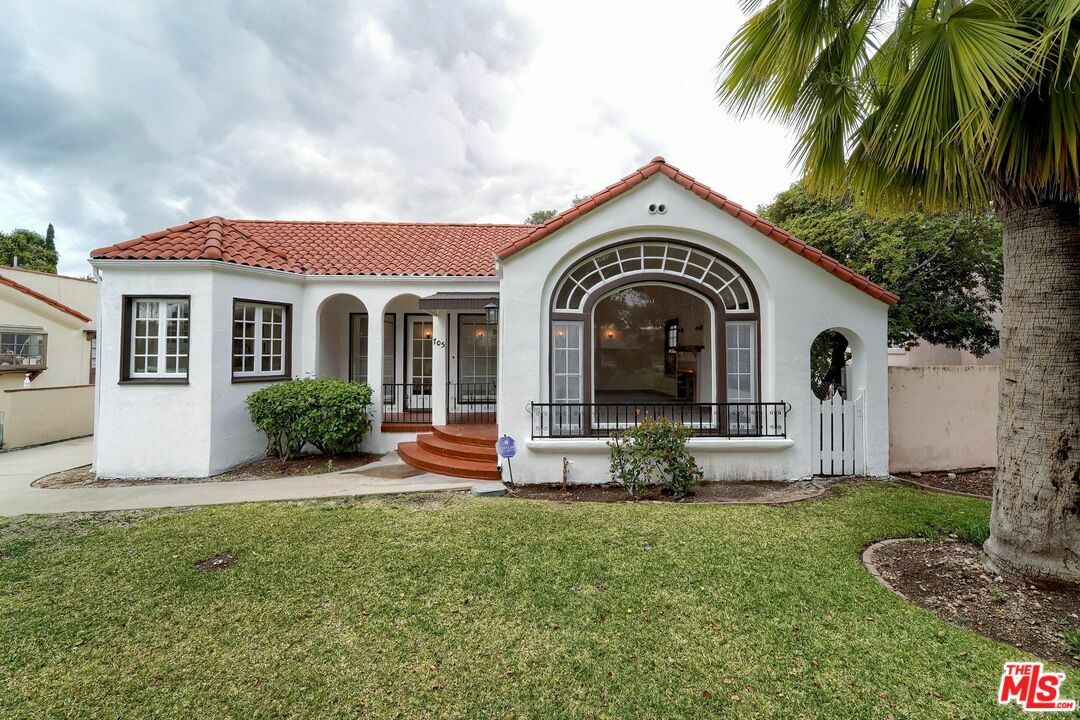 Property Photo: 705 Grand Ave CA 91030