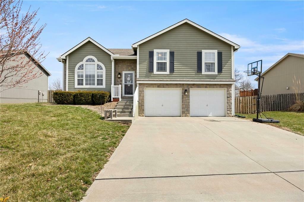 Property Photo: 1923 161st Terrace KS 66007