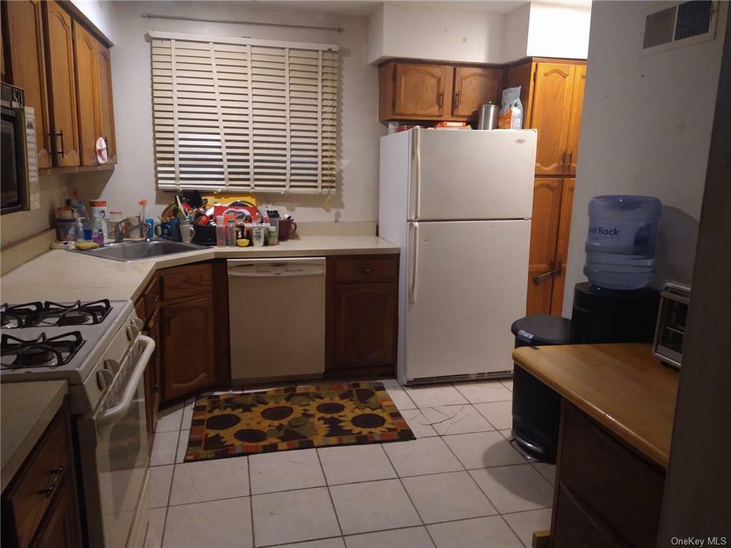 448 Country Club Lane  Pomona NY 10970 photo