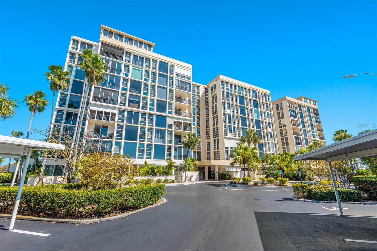 Property Photo: 7400 Sun Island Drive S 812 FL 33707
