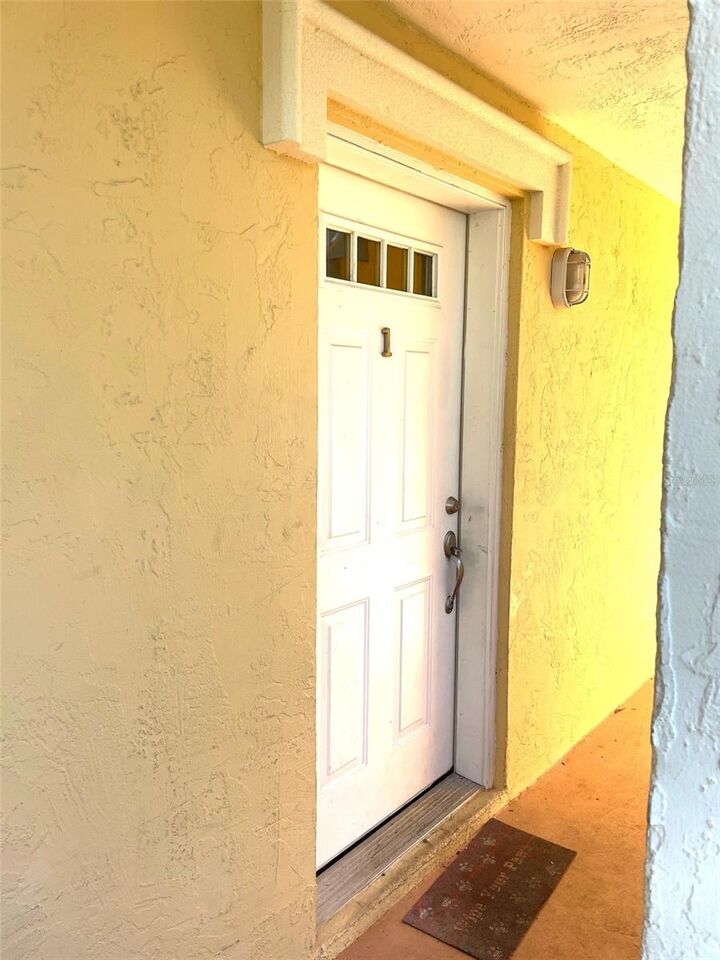 Property Photo: 924 La Costa Circle 1 FL 34237