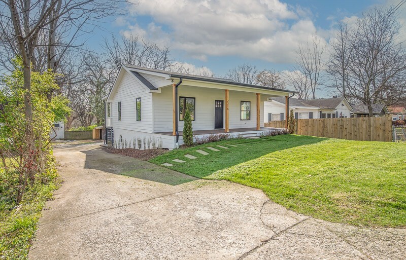 Property Photo:  2316 Foster Ave  TN 37210 