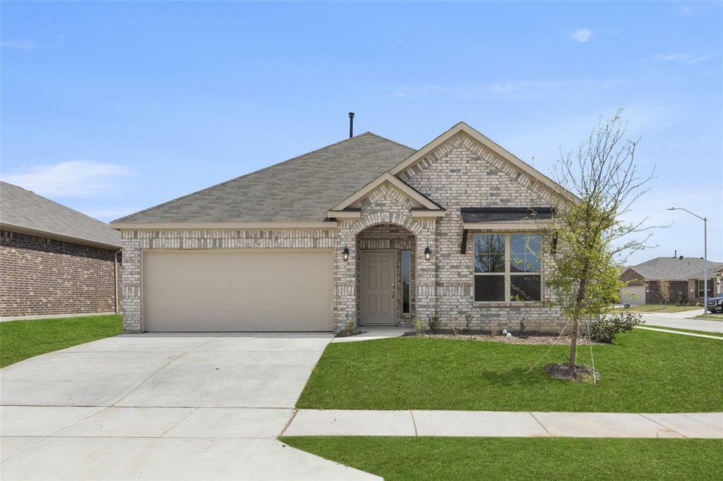 Property Photo: 2845 Rose Heath Lane TX 76108