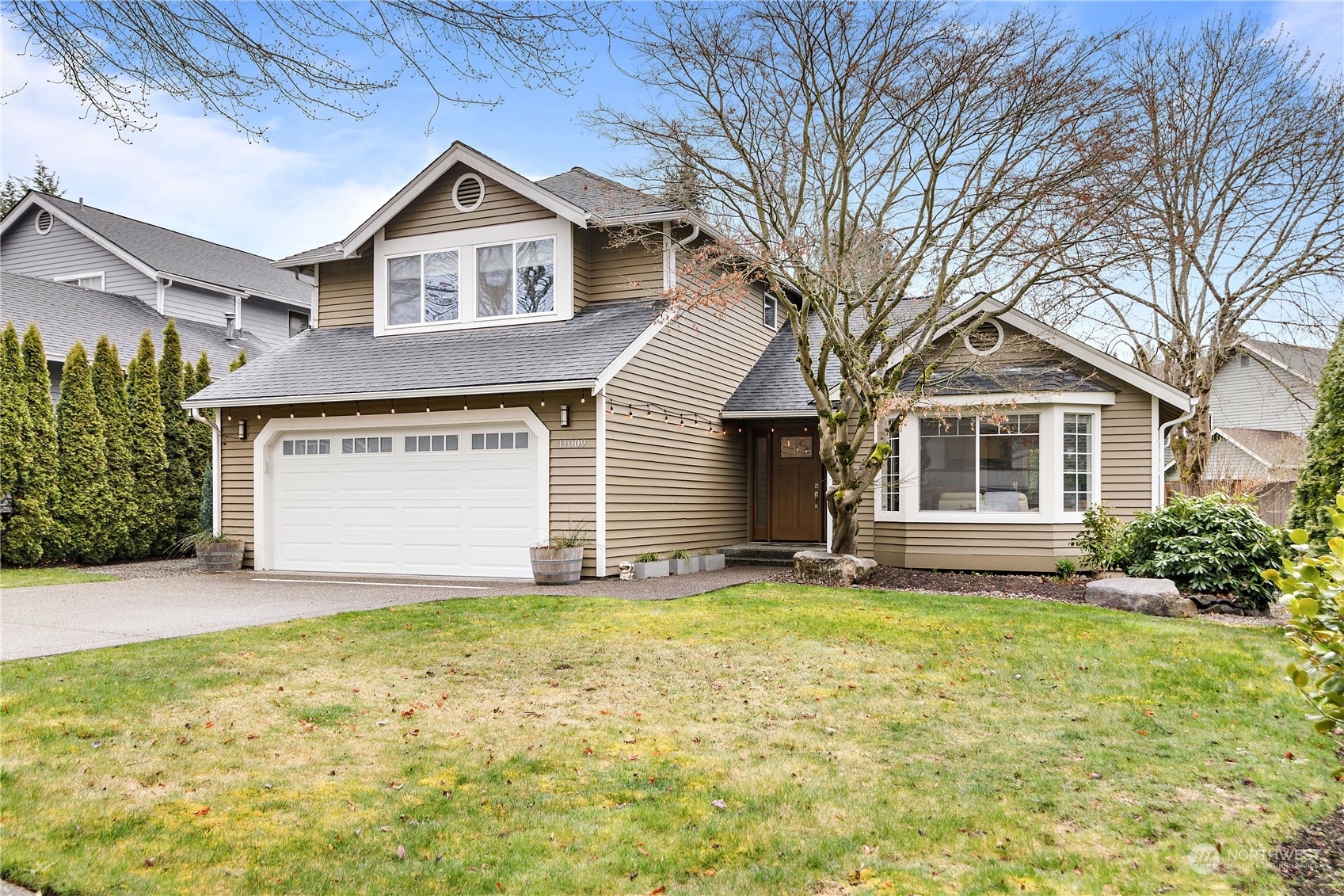 Property Photo: 11009 NE 64th Street WA 98033