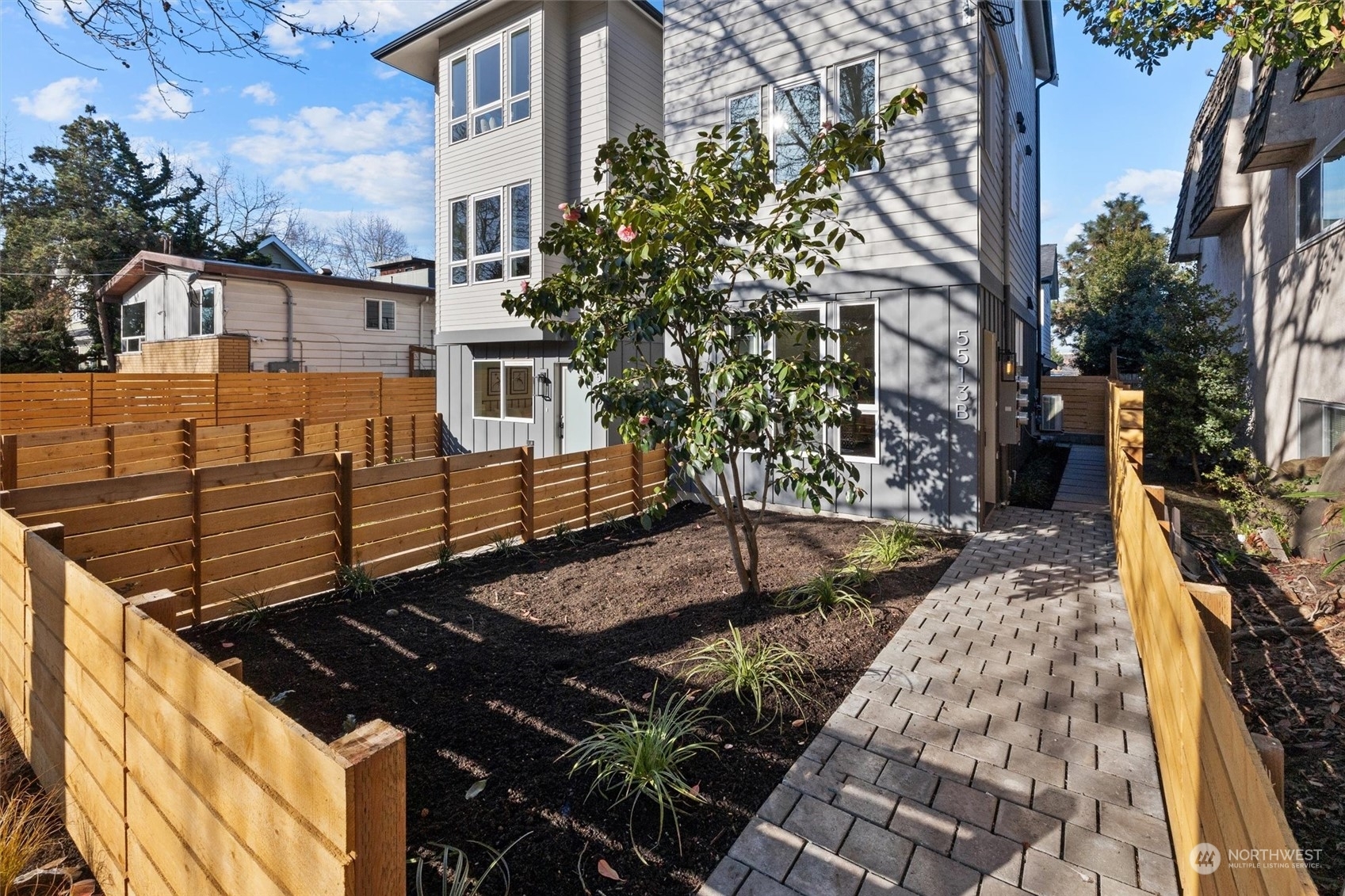 Property Photo: 5513 B 6th Avenue NW WA 98107