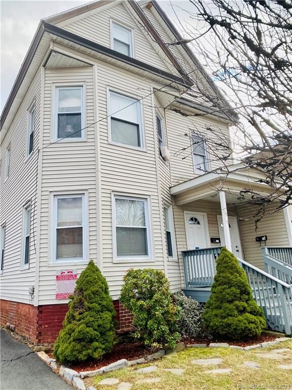 Property Photo: 15 Bushnell Street CT 06114