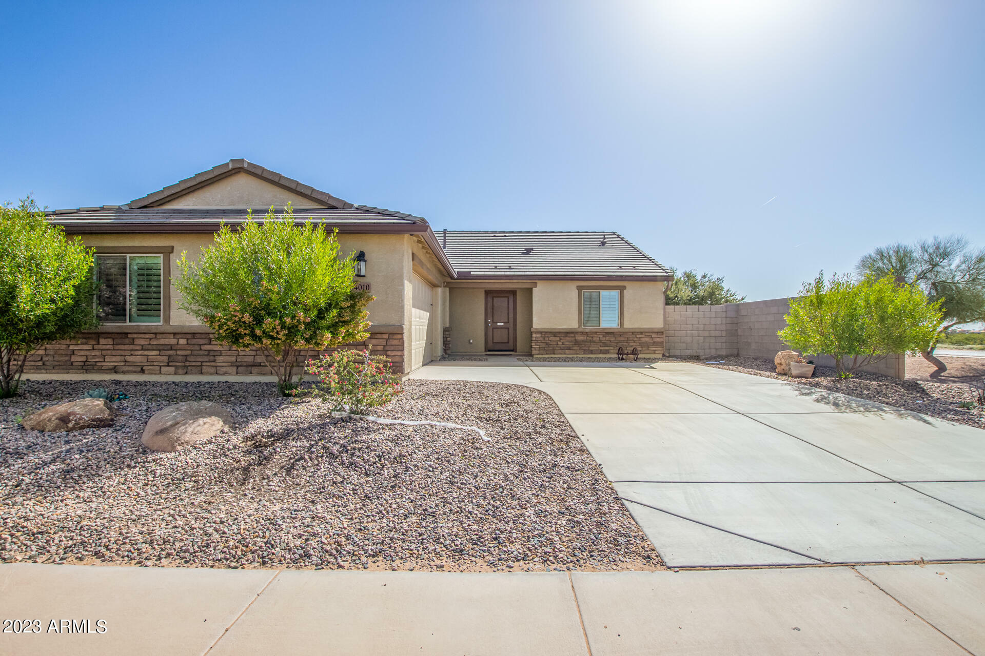 Property Photo:  4010 N Ghost Hollow Avenue  AZ 85122 