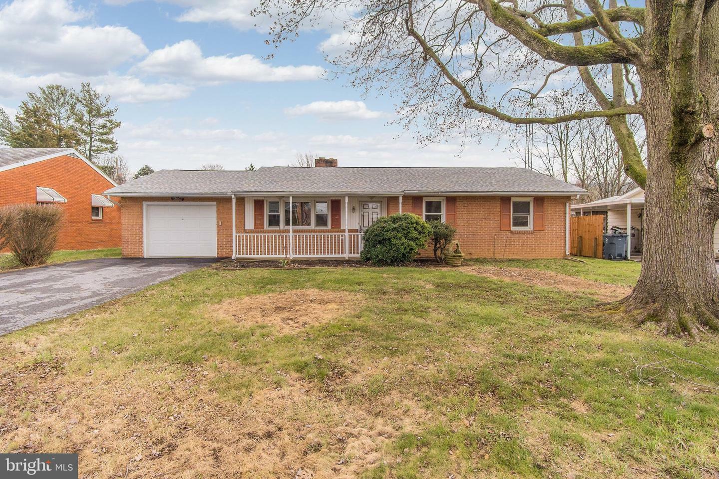 Property Photo:  11937 Comanche Drive  MD 21783 