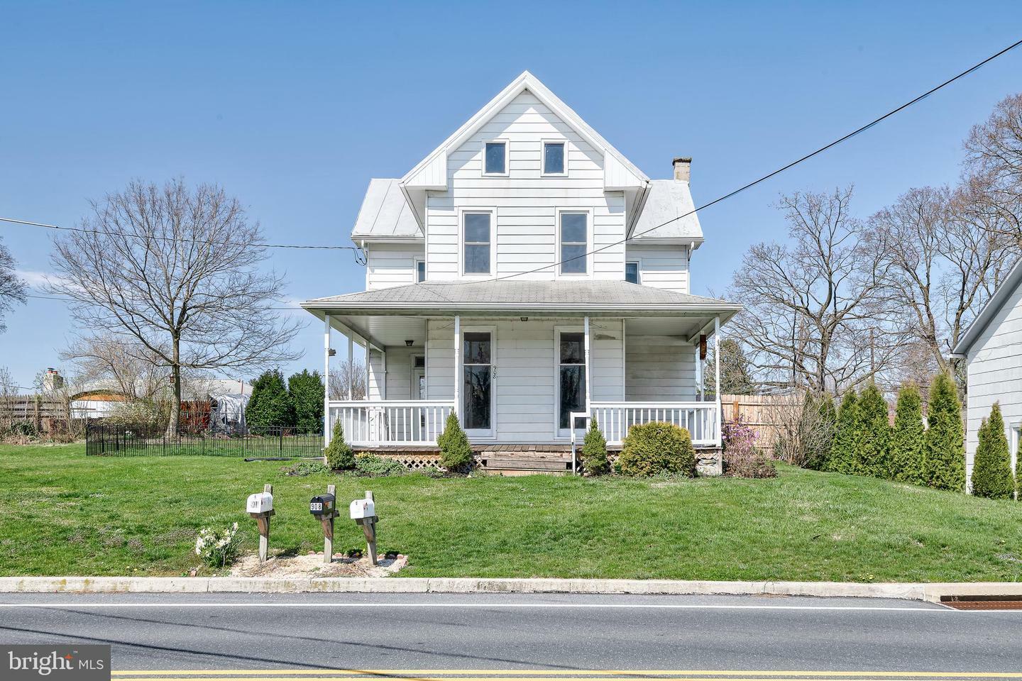 908 Gettysburg Pike  Mechanicsburg PA 17055 photo