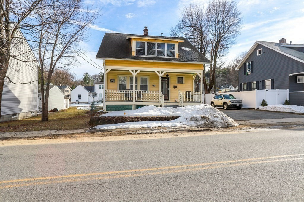 Property Photo:  714 Blossom St  MA 01420 