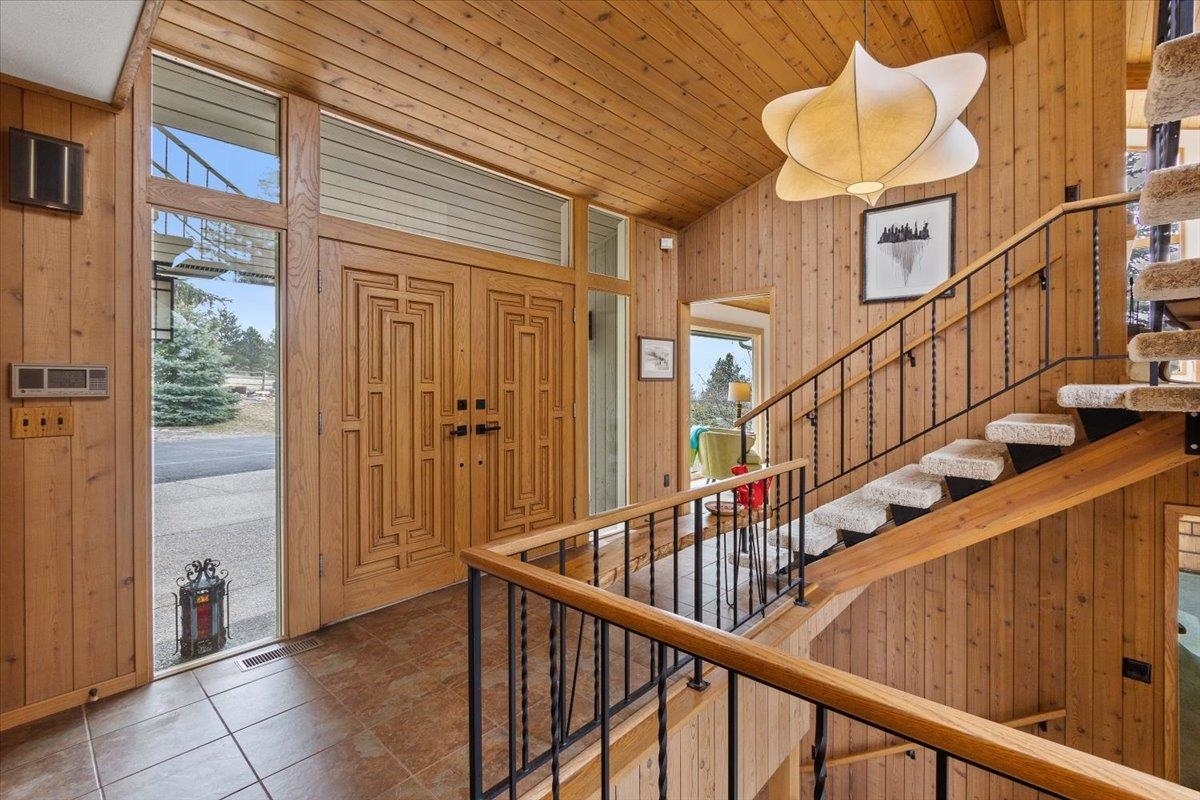 Property Photo: 8425 S Sagewood Rd WA 99223-9250