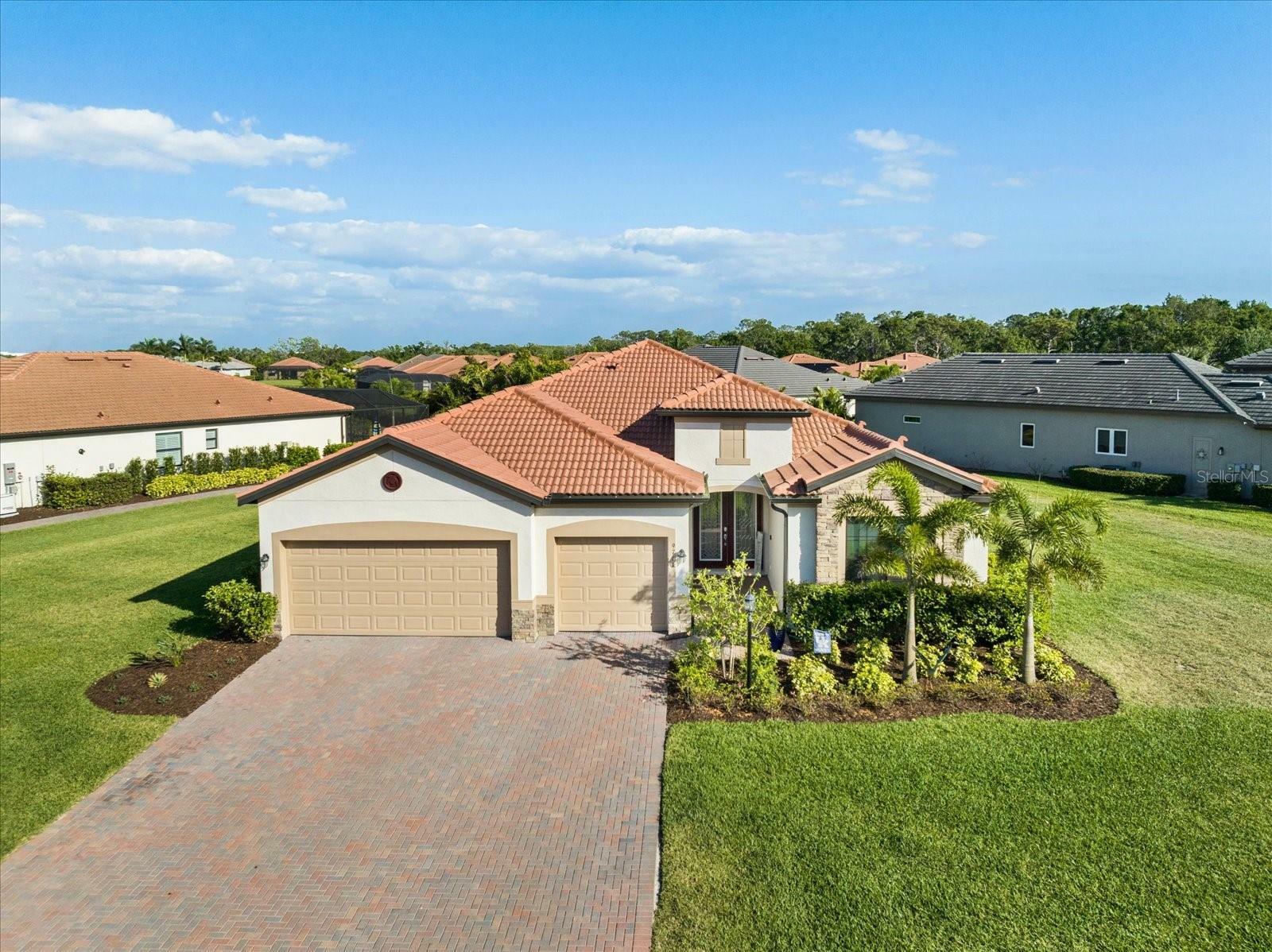 Property Photo:  9711 Carnoustie Place  FL 34211 