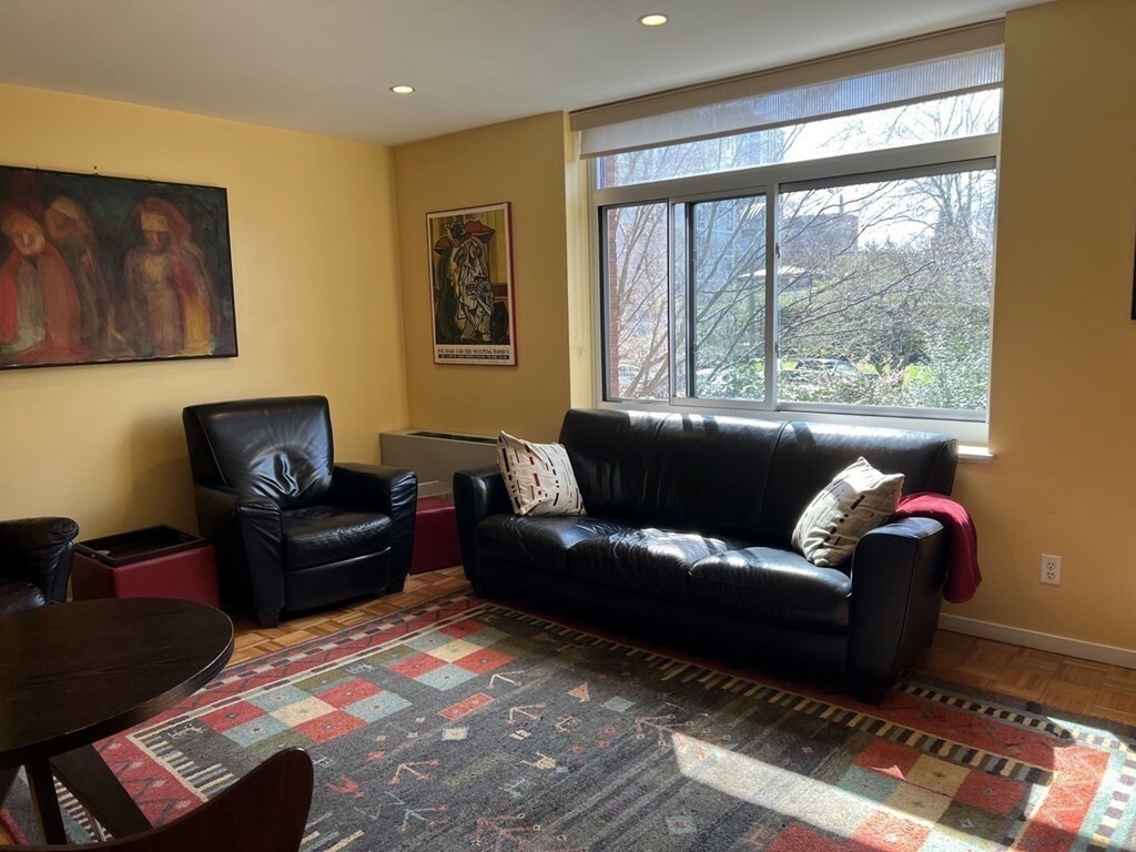 22 Bradbury D  Cambridge MA 02138 photo