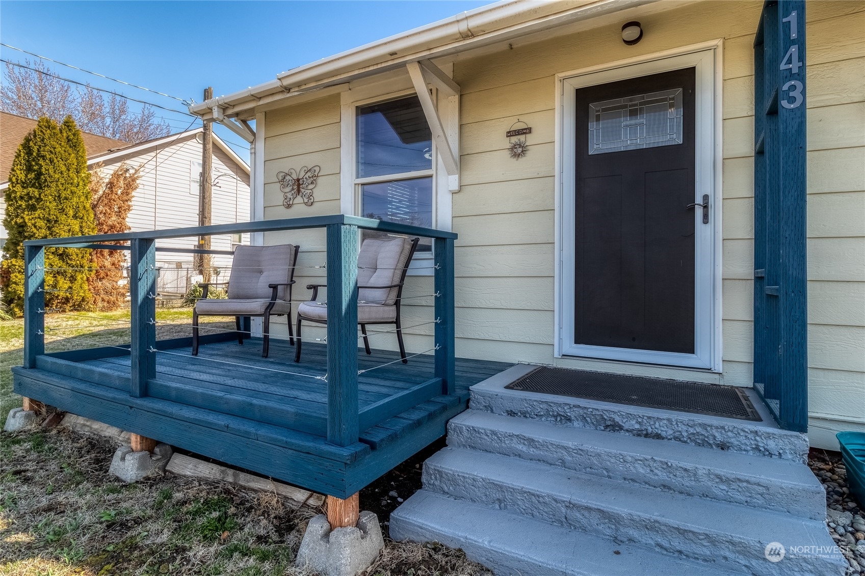 Property Photo: 143 Union Street WA 99362