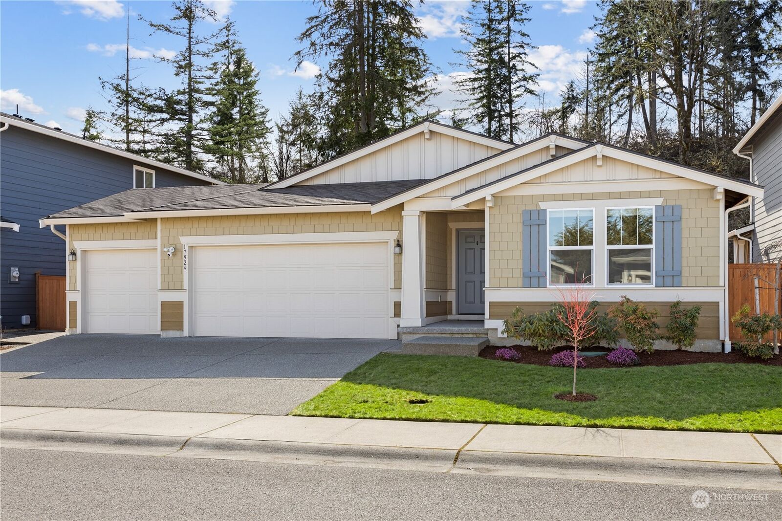 Property Photo:  17924 123rd Street E  WA 98391 