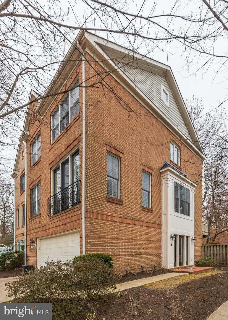 Property Photo: 11514 Waterhaven Court VA 20190