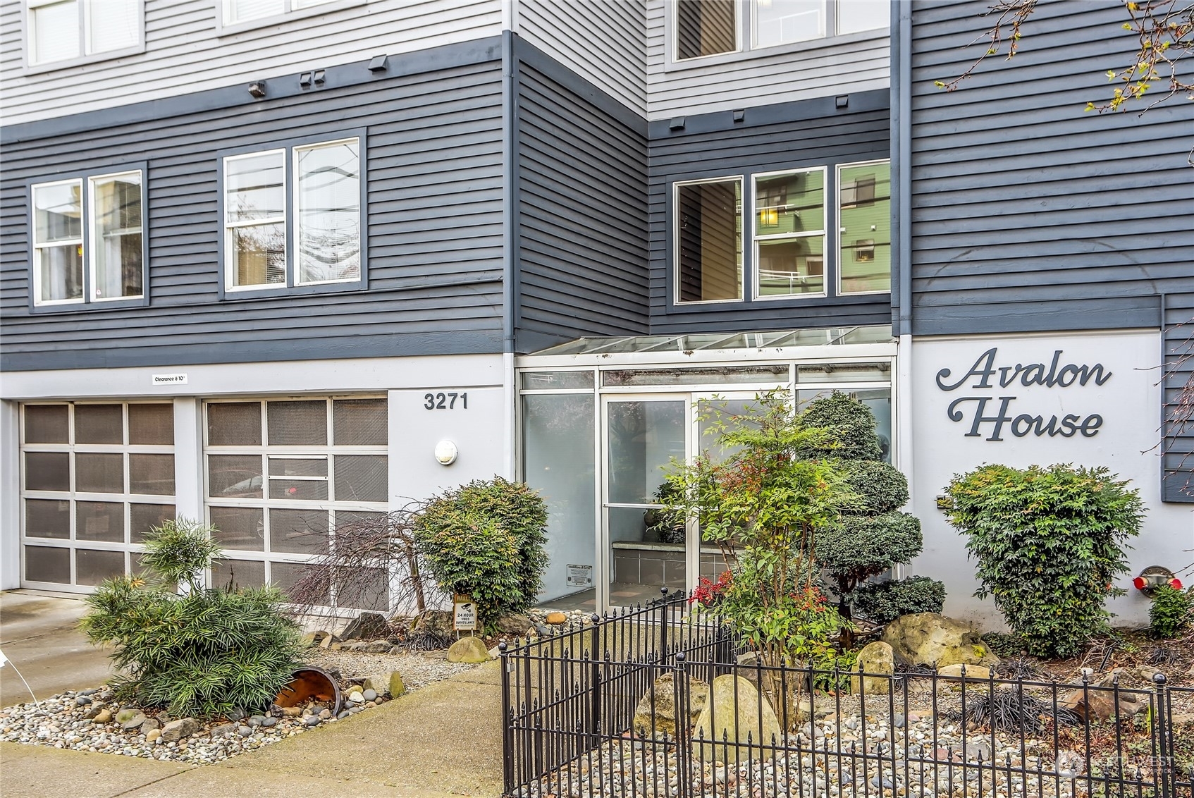3271 SW Avalon Way 401  Seattle WA 98126 photo