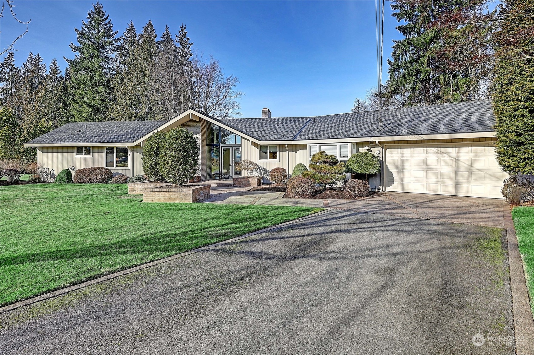 Property Photo:  18933 43rd Drive NE  WA 98223 