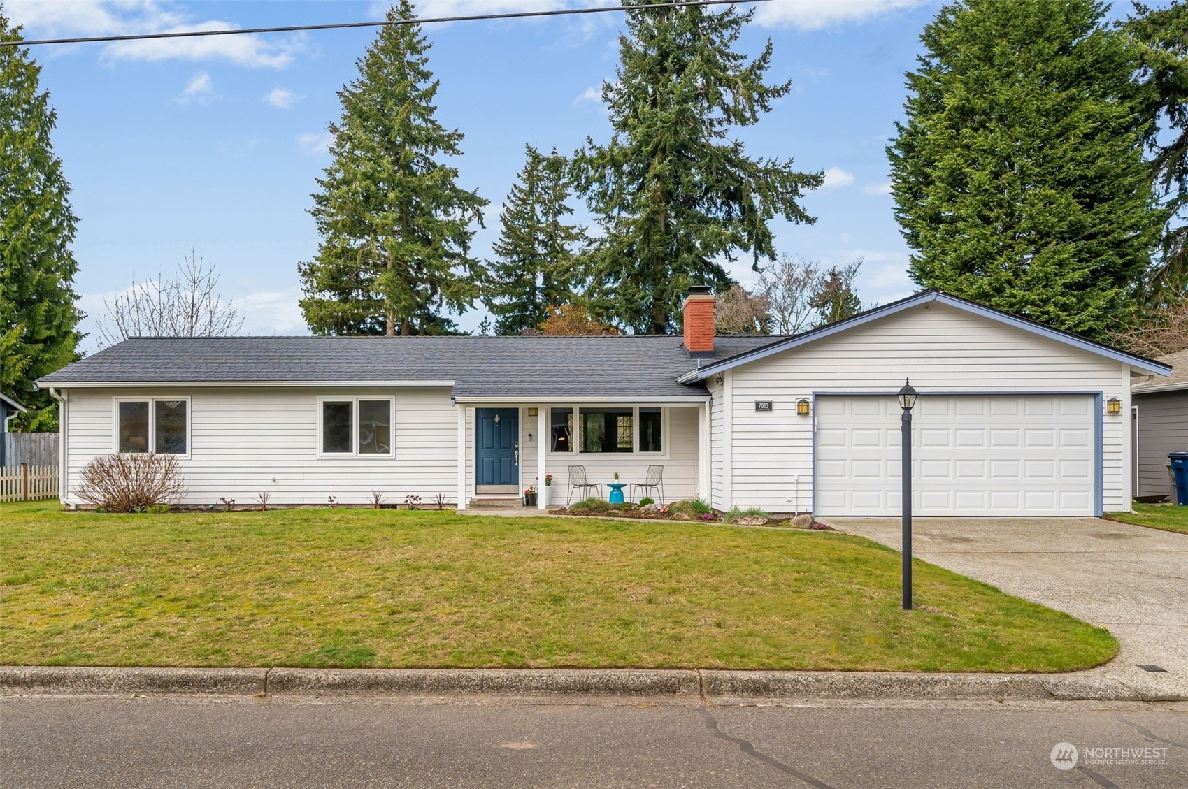 Property Photo:  7015 122nd Avenue SE  WA 98056 