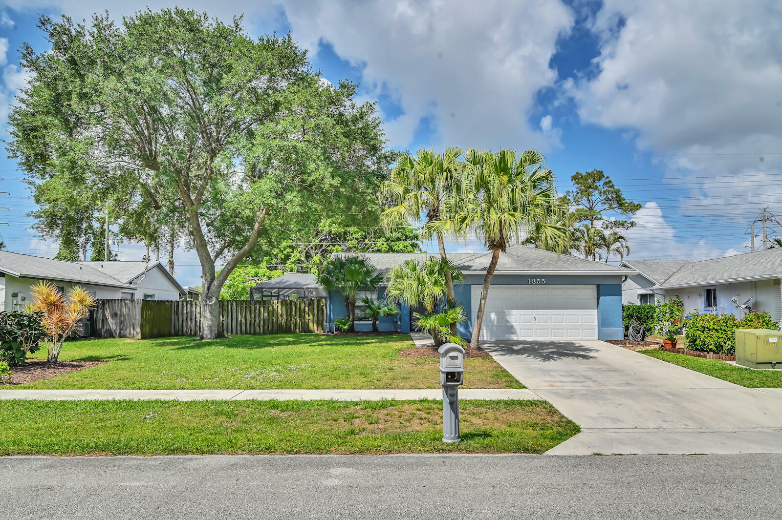 Property Photo:  1355 Mc Dermott Lane  FL 33411 