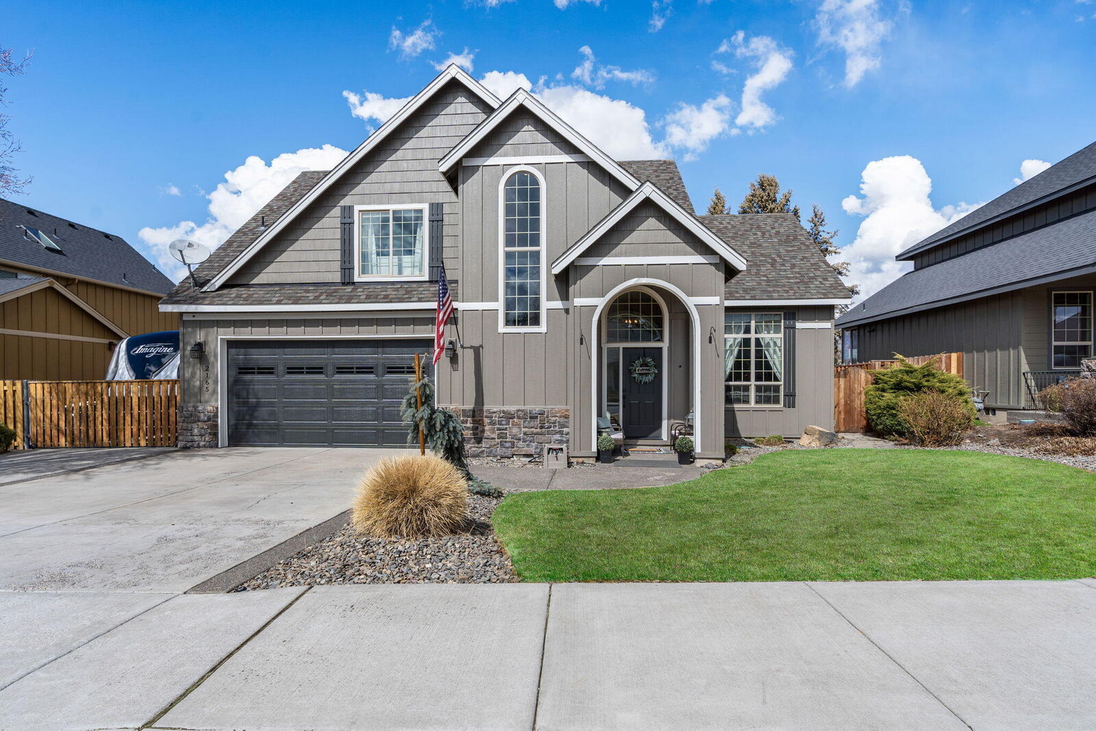 Property Photo: 2165 NW Sterling Avenue OR 97756