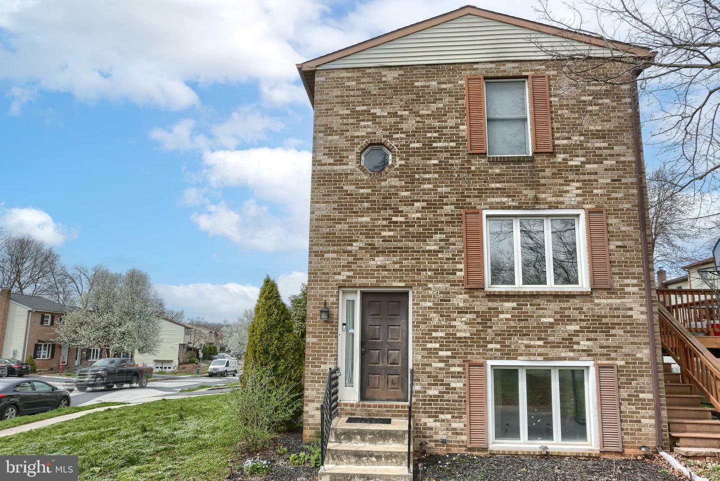 Property Photo:  141 White Dogwood Drive  PA 17319 