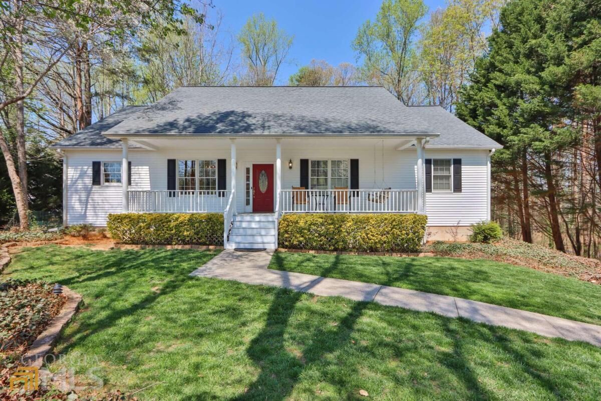 Property Photo: 2205 Antioch Road GA 30040
