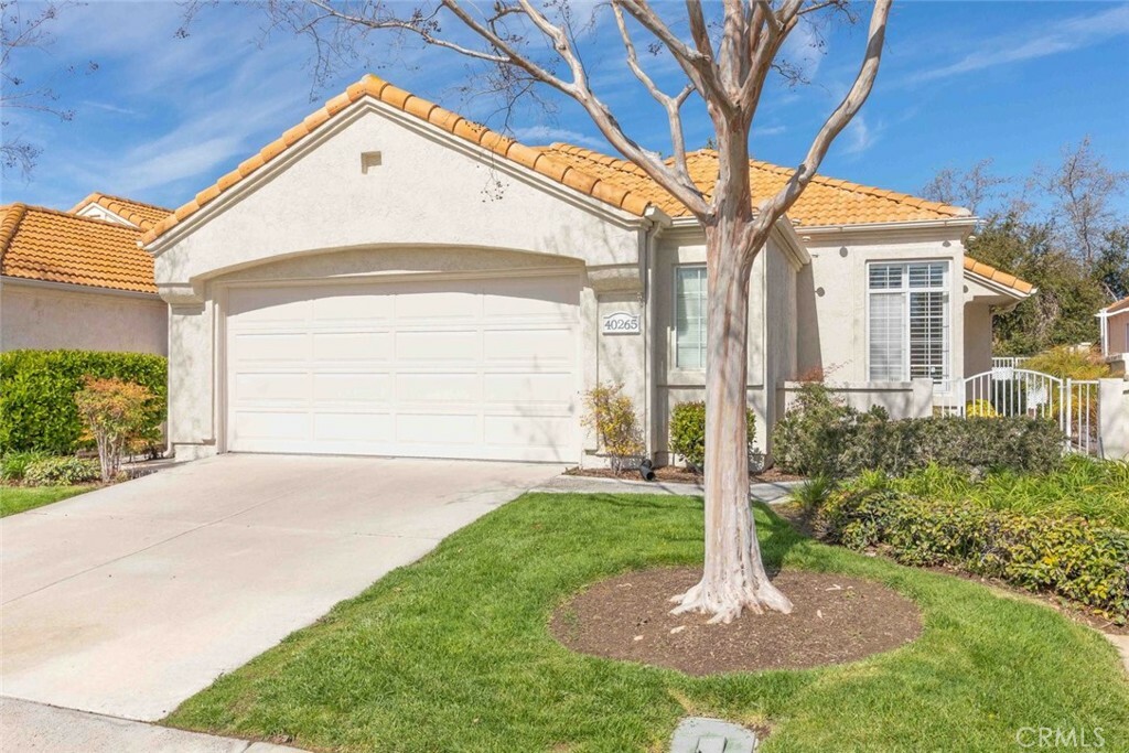 Property Photo:  40265 Corte Peralta  CA 92562 