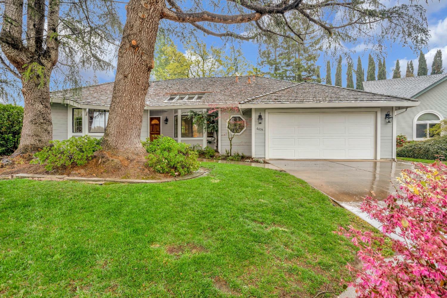 Property Photo:  6655 Spurlock Way  CA 95831 