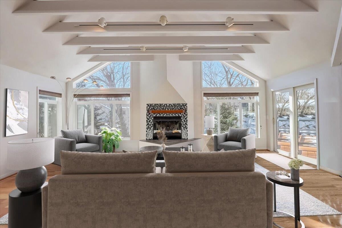 Property Photo:  703 Oak Lane  WI 53963 