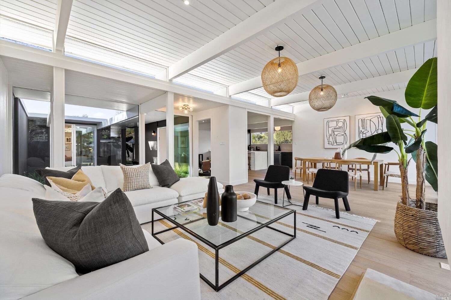 Property Photo:  15 Del Haro Way  CA 94903 