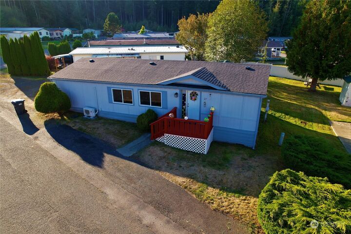 Property Photo: 1019 Stanford Drive 27 WA 98537